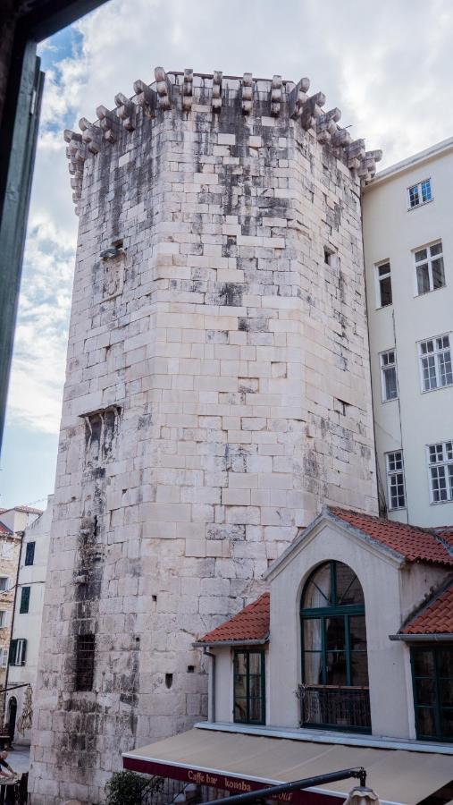 Tower Square Apartments Split Buitenkant foto