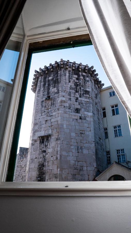 Tower Square Apartments Split Buitenkant foto